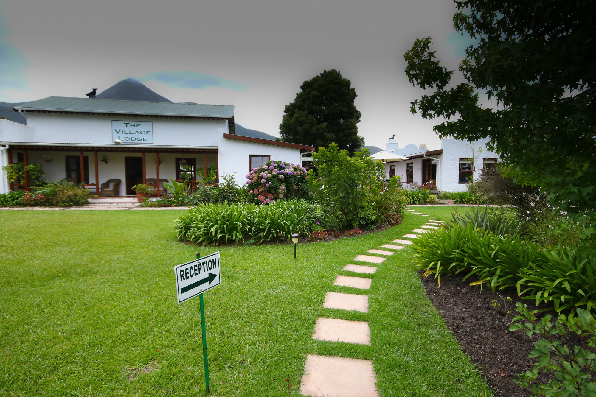 The Village Lodge Stormsrivier Exterior foto