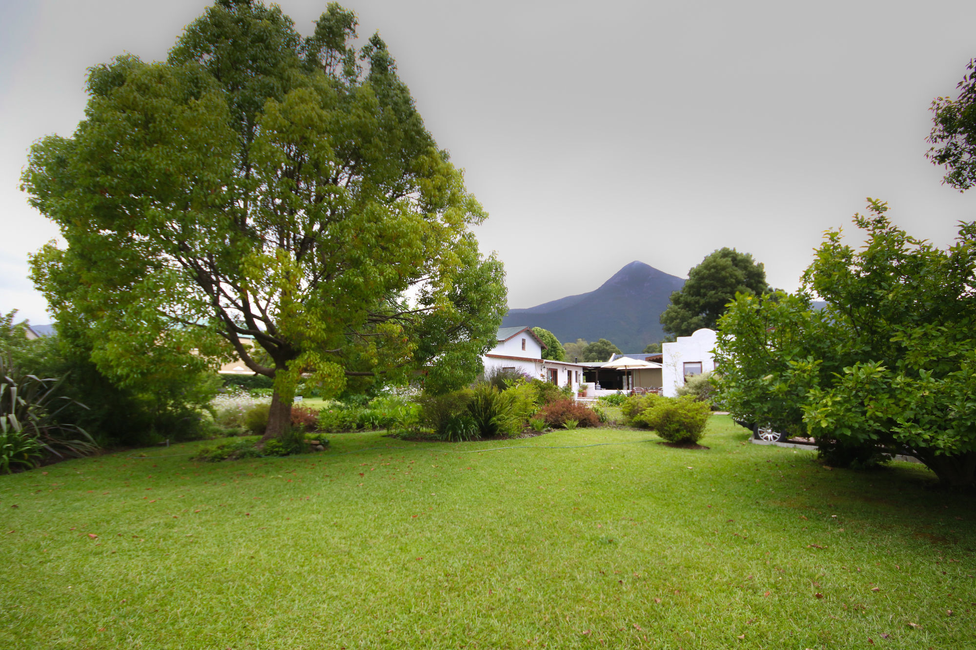 The Village Lodge Stormsrivier Exterior foto